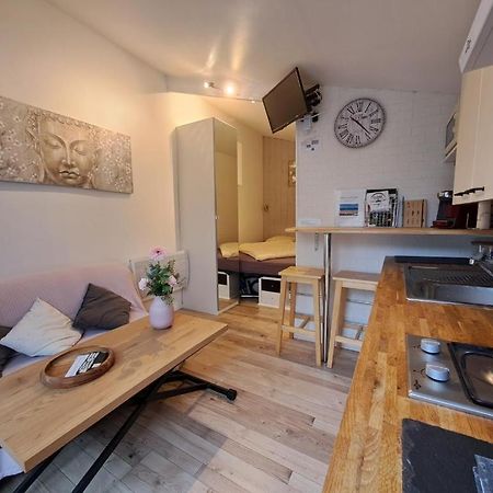 Joli Studio Au Calme Dans Un Jardin Privatif Ouistreham Buitenkant foto